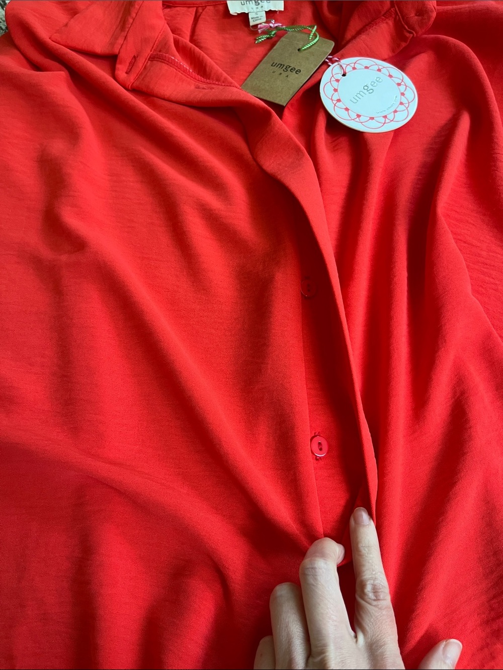 Umgee Red Short Sleeve Blouse - Picture 2 of 5